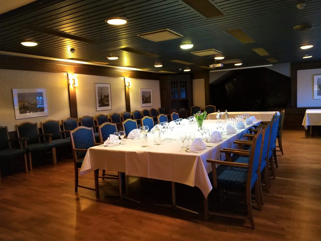 Kartano-kabinetti juhlatilana